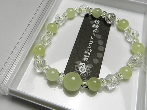 Green onyx 7mm bead bracelet with crystal spiral cut