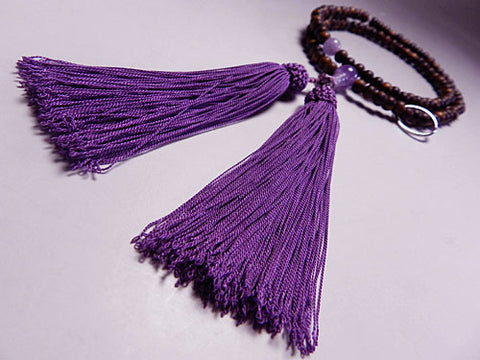 Women's prayer beads, Sendan sandalwood, purple agate