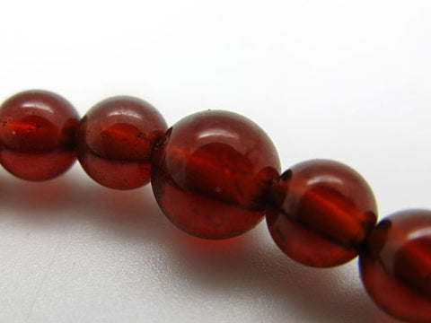 African Garnet 6mm Bead Bracelet 7106791000000 - close-up 3