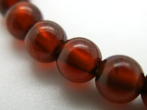 African Garnet 6mm Bead Bracelet 7106791000000 - close-up 4