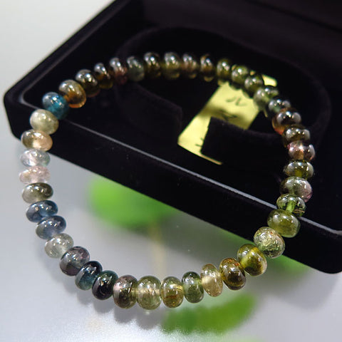 Green tourmaline tangerine-cut bead bracelet, straight, limited edition