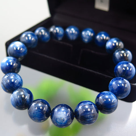 Highest-quality kyanite 12mm beads bracelet, straight