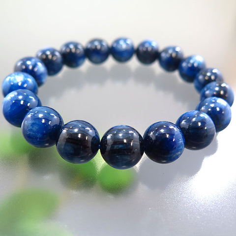 Highest-quality kyanite 12mm beads bracelet, straight
