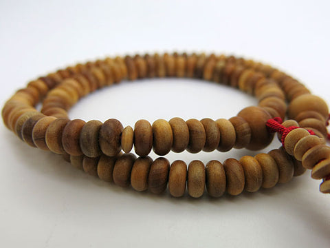 Nichiren sect formal bracelet, Indian Mysore sandalwood, red thread