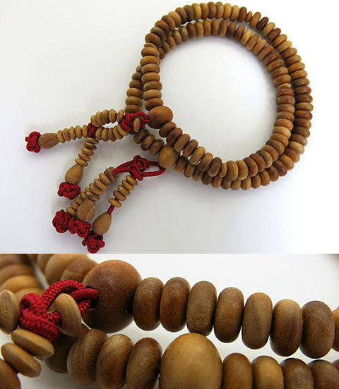 Nichiren sect formal bracelet, Indian Mysore sandalwood, red thread
