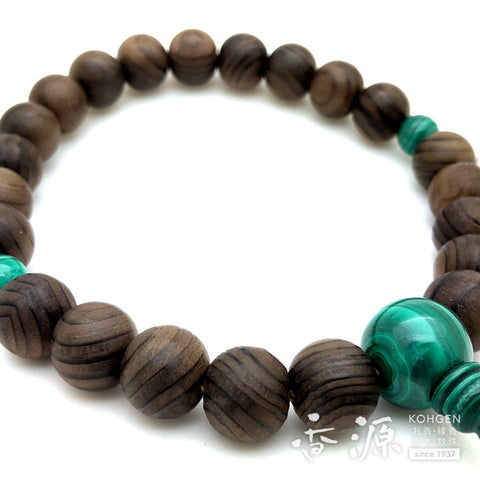 Men's prayer beads, Jindai cedar, malachite finish