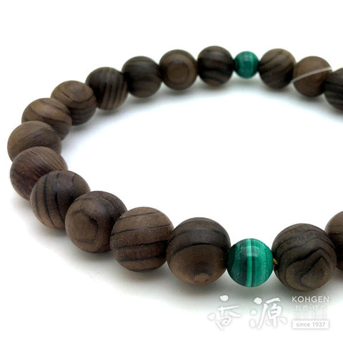 Men's prayer beads, Jindai cedar, malachite finish