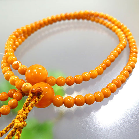 Men's prayer beads, Nichiren sect, aged amber