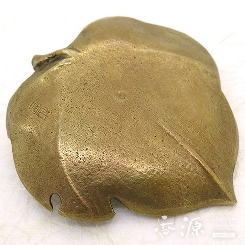 Takaoka Metalwork Frog Incense Holder, Frog on Grapes (Large)