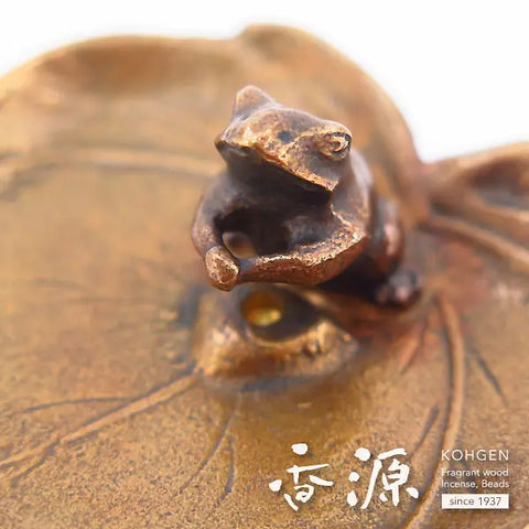 Takaoka Metalwork Frog Incense Holder, Frog on Grapes (Small)