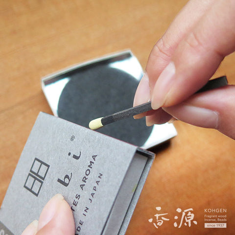 hibi 10-Minute Aroma, Matchstick Incense (8 Sticks with Incense Mat)