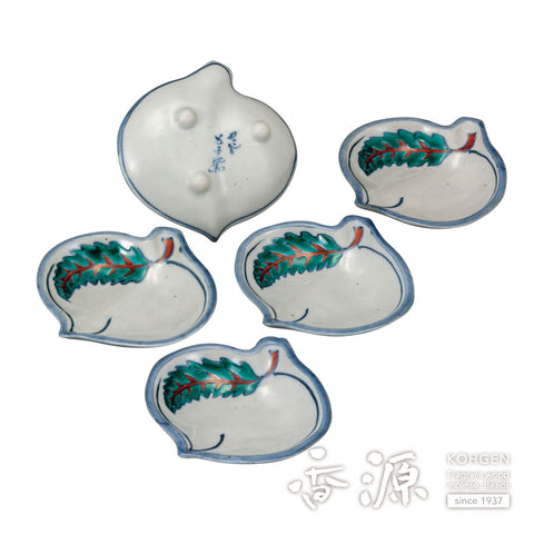 Kutani ware three-legged plate set