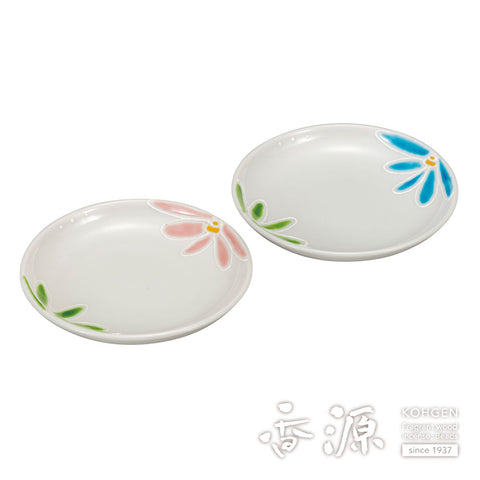 Kutani ware pair plate