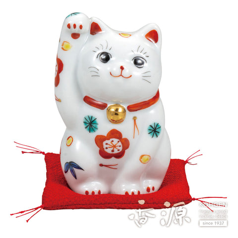 Kutani ware beckoning cat