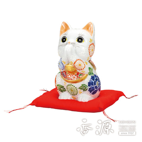 Kutani ware prayer cat