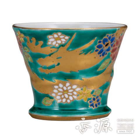 Kutani ware cup