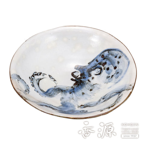Kutani ware warped bowl